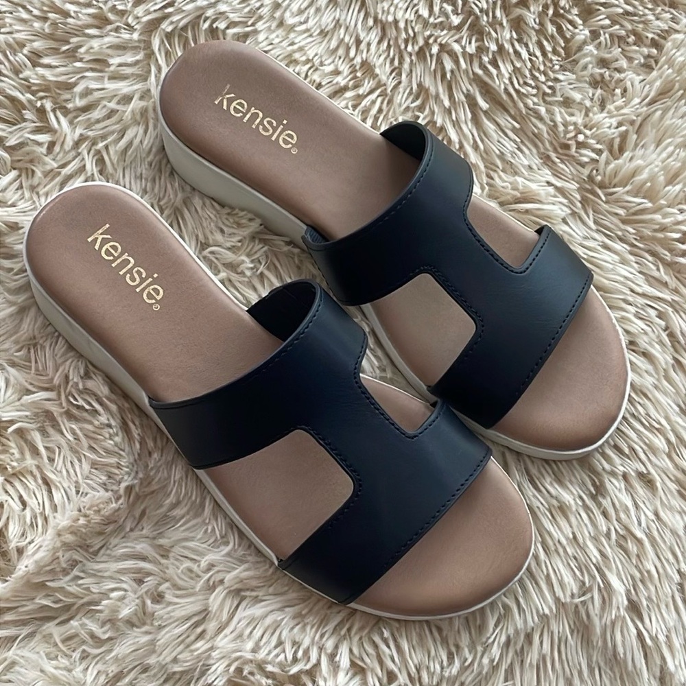 Kensie Women’s sandals